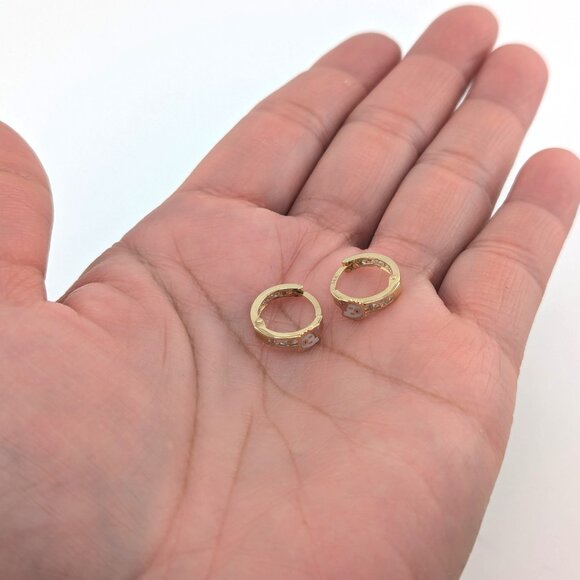 Women's 14k Gold Kitty Cat‎ Cubic Zirconia Novelty Hoop Earrings Jewelry ** - Picture 9 of 10